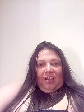 Snapshot of HotHornyEmmaX chatting on 01/28/25, 08:36 HotHornyEmmaX online show from 01/28/25, 08:36