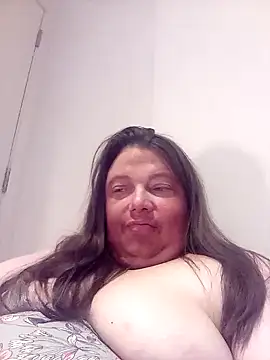 Snapshot of HotHornyEmmaX chatting on 02/02/25, 10:17 HotHornyEmmaX online show from 02/02/25, 10:17