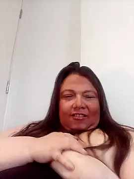 Snapshot of HotHornyEmmaX chatting on 02/03/25, 11:42 HotHornyEmmaX online show from 02/03/25, 11:42