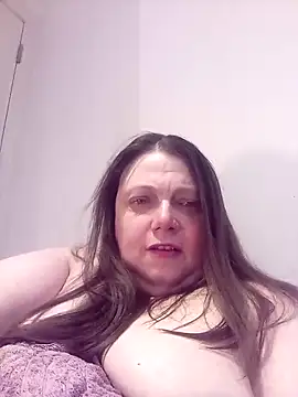 Snapshot of HotHornyEmmaX chatting on 02/18/25, 05:21 HotHornyEmmaX online show from 02/18/25, 05:21