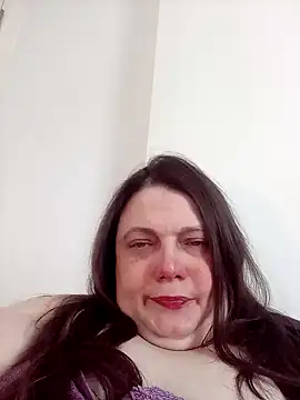 Snapshot of HotHornyEmmaX chatting on 02/21/25, 12:28 HotHornyEmmaX online show from 02/21/25, 12:28