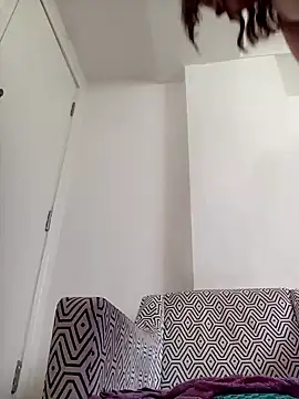 Snapshot of HotHornyEmmaX chatting on 03/01/25, 04:11 HotHornyEmmaX online show from 03/01/25, 04:11