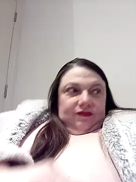 Snapshot of HotHornyEmmaX chatting on 03/19/25, 07:38 HotHornyEmmaX online show from 03/19/25, 07:38