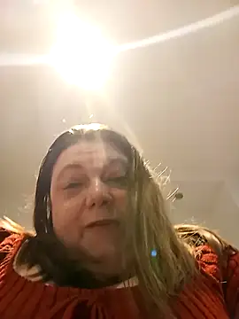 Snapshot of HotHornyEmmaX chatting on 04/16/26, 05:19 HotHornyEmmaX online show from 04/16/26, 05:19