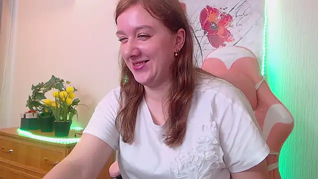 Snapshot of MarthaSimons chatting on 05/15/26, 04:19 MarthaSimons online show from 05/15/26, 04:19
