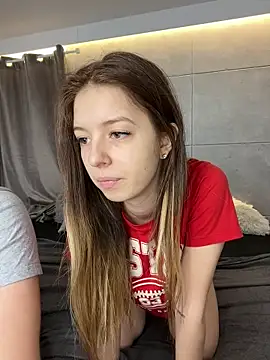 Snapshot of adam-tessa-morel chatting on 01/31/25, 10:31 adam-tessa-morel online show from 01/31/25, 10:31