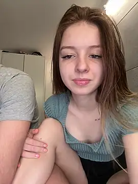 Snapshot of adam-tessa-morel chatting on 02/06/25, 04:47 adam-tessa-morel online show from 02/06/25, 04:47