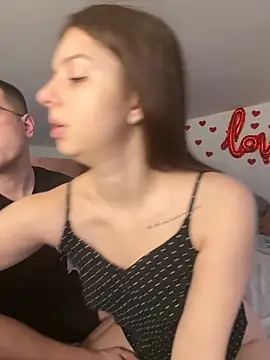 Snapshot of adam-tessa-morel chatting on 09/19/25, 04:40 adam-tessa-morel online show from 09/19/25, 04:40