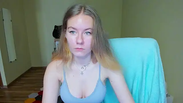 EmilyPaw online show from 03/09/25, 08:18