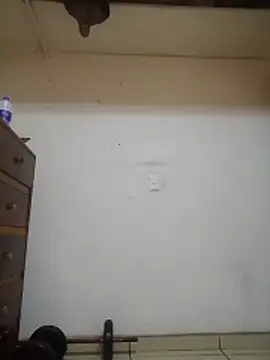 Snapshot of LuisMex1998 chatting on 12/01/25, 05:12 LuisMex1998 online show from 12/01/25, 05:12