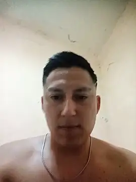 Snapshot of LuisMex1998 chatting on 05/27/26, 07:49 LuisMex1998 online show from 05/27/26, 07:49