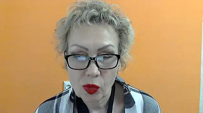 NessyJenixs online show from 03/18/25, 06:26