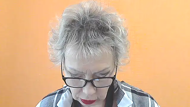 NessyJenixs online show from 10/05/25, 06:56