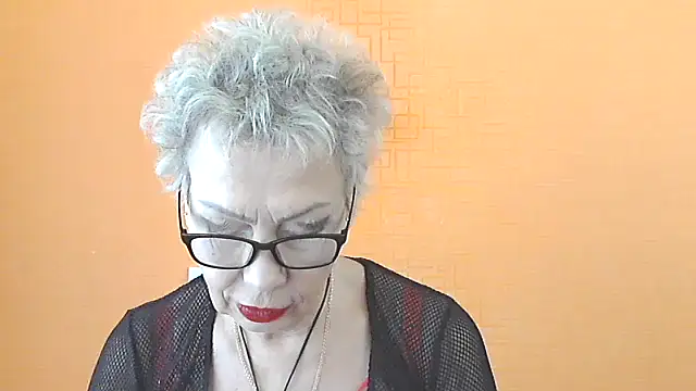 NessyJenixs online show from 11/02/25, 07:55