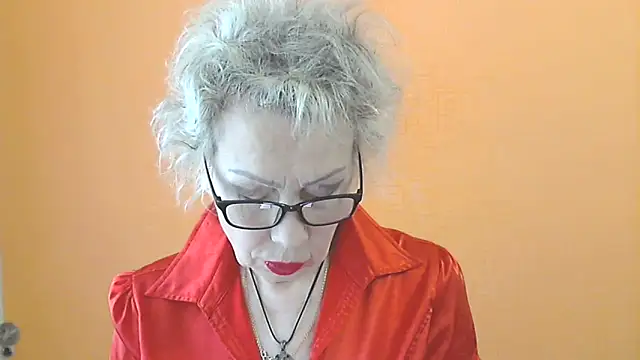 NessyJenixs online show from 05/19/26, 06:31