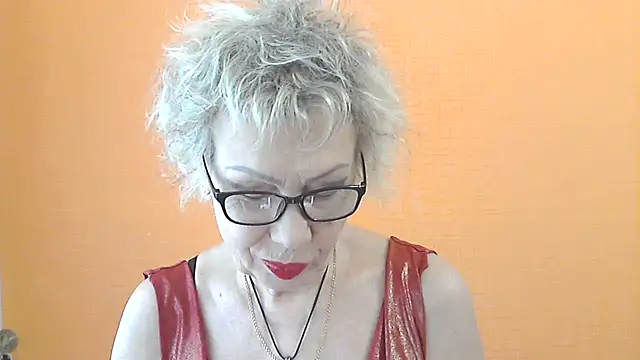 NessyJenixs online show from 05/27/26, 06:43