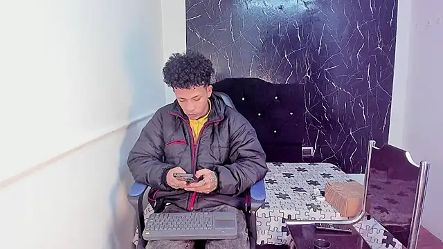 carlos alber12 online show from 10/22/25, 12:05