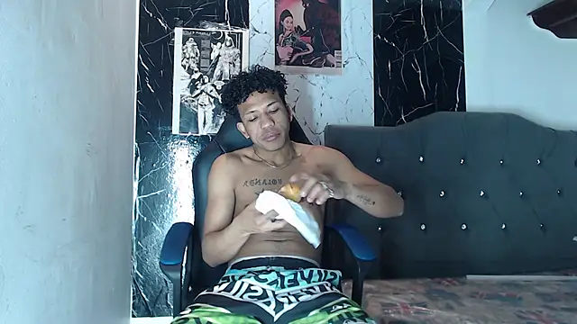 carlos alber12 online show from 10/28/25, 12:30