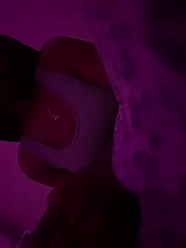 Snapshot of theprettysoles chatting on 04/08/26, 06:35 theprettysoles online show from 04/08/26, 06:35