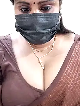 Queenflowerr online show from 01/27/25, 06:09