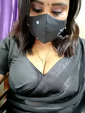 Queenflowerr online show from 03/29/26, 04:40