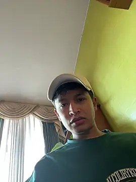 Snapshot of sebaxx8_ chatting on 01/22/25, 10:15 sebaxx8 online show from 01/22/25, 10:15