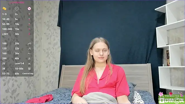 Snapshot of onelovelyalice chatting on 02/01/25, 08:47 onelovelyalice online show from 02/01/25, 08:47