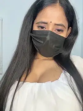 Hot honey77 online show from 11/04/25, 04:50
