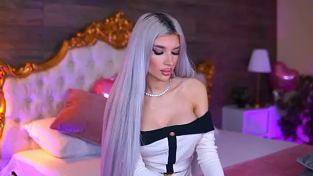 Snapshot of Juicy_Jessye chatting on 02/15/26, 08:49 Juicy Jessye online show from 02/15/26, 08:49