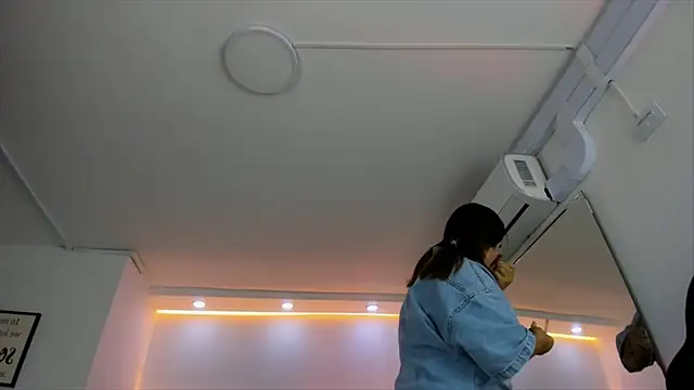 bonnieAn online show from 03/08/25, 06:16