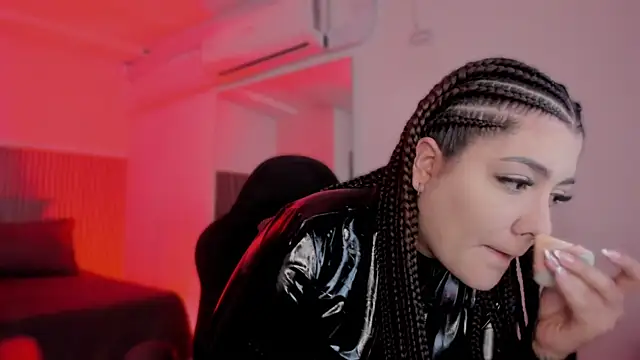 bonnieAn online show from 11/23/25, 11:21