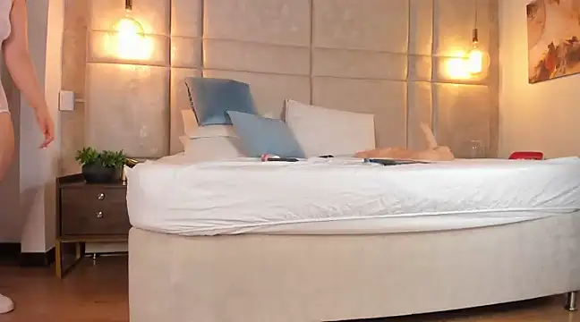 Mara Torres1 online show from 01/29/25, 11:46