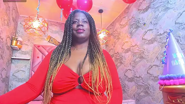 nefertiti ebony online show from 06/01/26, 08:32