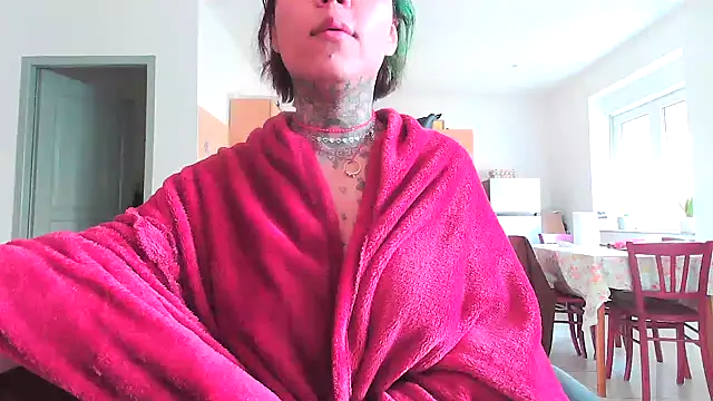 serena  vedette online show from 02/21/25, 11:33