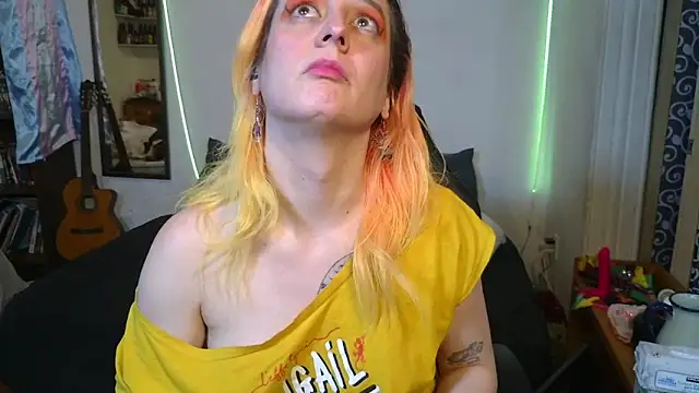 Evelan420 online show from 10/22/25, 06:18