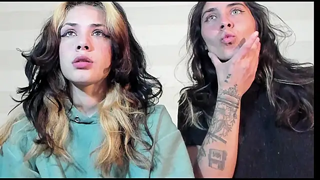 Snapshot of onix_bl4ck chatting on 12/14/25, 05:13 onix bl4ck online show from 12/14/25, 05:13