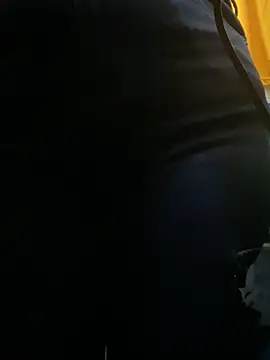 Snapshot of Meraryy chatting on 03/21/25, 02:18 Meraryy online show from 03/21/25, 02:18