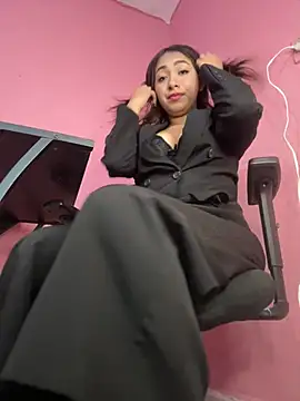 Snapshot of Meraryy chatting on 04/09/26, 07:08 Meraryy online show from 04/09/26, 07:08