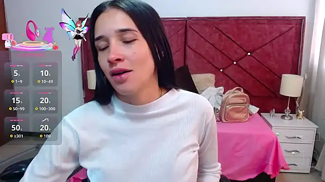 Snapshot of victoria_adams07 chatting on 09/18/25, 01:24 victoria adams07 online show from 09/18/25, 01:24