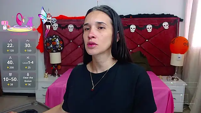 Snapshot of victoria_adams07 chatting on 10/20/25, 07:03 victoria adams07 online show from 10/20/25, 07:03