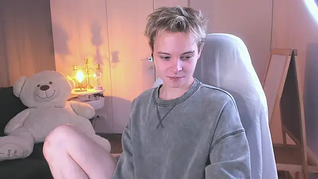 DemianEnglen online show from 09/13/25, 06:18