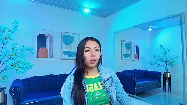 Snapshot of Charlotte_ethan chatting on 03/08/25, 04:01 Charlotte ethan online show from 03/08/25, 04:01