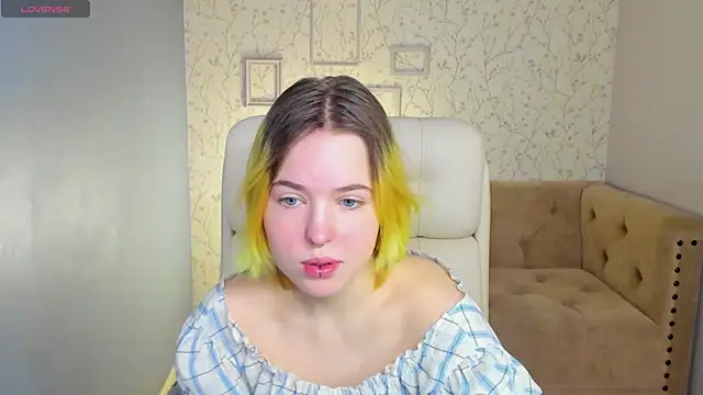 Snapshot of Manic_pixie_ chatting on 02/02/25, 10:57 Manic pixie online show from 02/02/25, 10:57