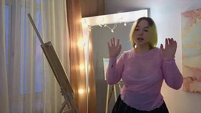 Snapshot of Manic_pixie_ chatting on 02/09/25, 11:14 Manic pixie online show from 02/09/25, 11:14