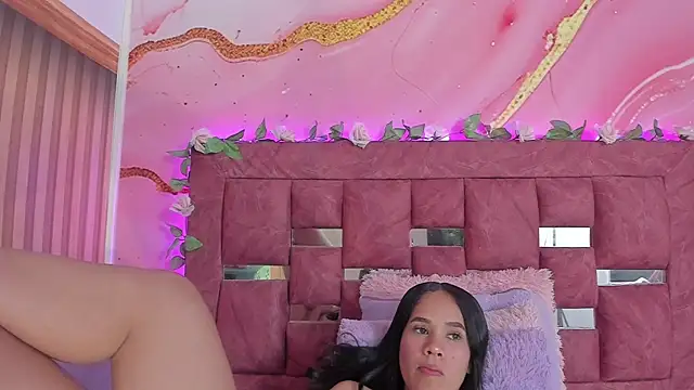 scarlett  evans  online show from 09/20/25, 06:20