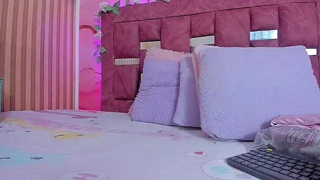 scarlett  evans  online show from 09/22/25, 06:21