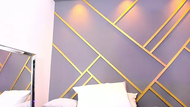 Alaia Colins online show from 03/04/25, 07:08