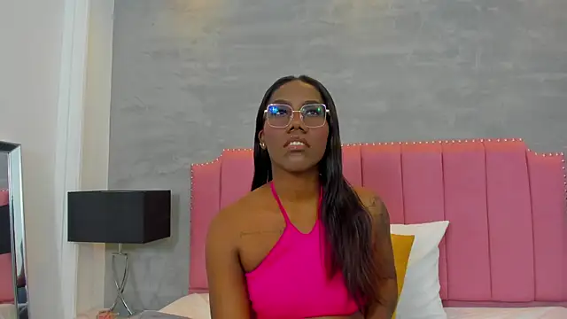 Alaia Colins online show from 11/12/25, 02:56