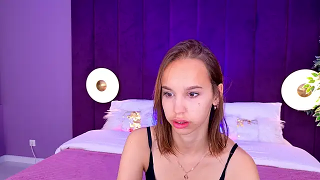 SandraTucker online show from 07/05/26, 02:40