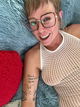 I am babydoll online show from 02/06/26, 11:52